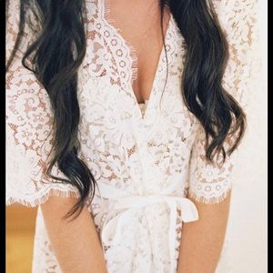Girl & A Serious Dream Ivory Bridal Robe (M/L)